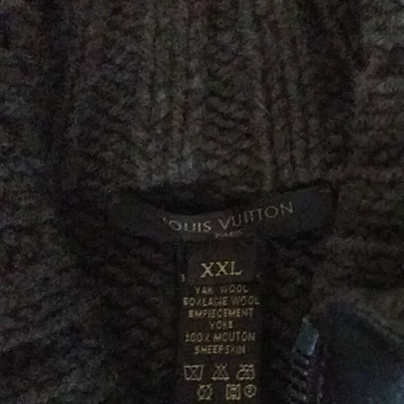 Louis Vuitton men's chocolate sweater - Picture 3 of 3